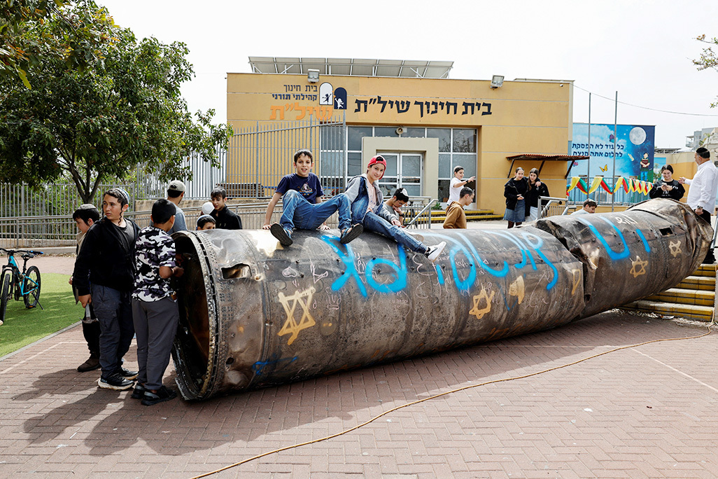 cover Trump backs down on strikes on Iran&#8217;s power network, says US and Tehran holding talks