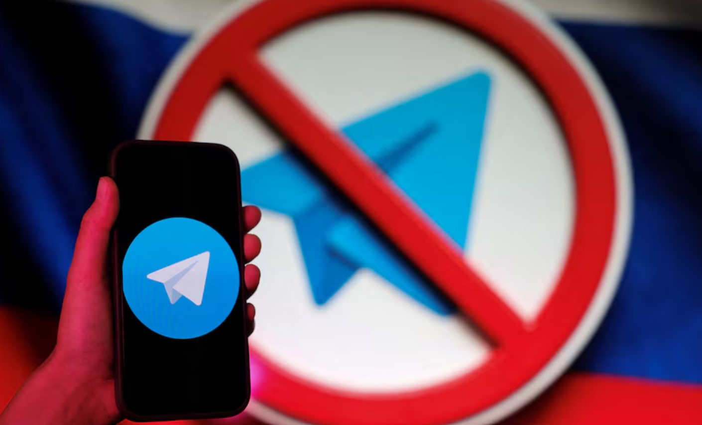 cover Russia says messaging app Telegram remains in breach of regulations