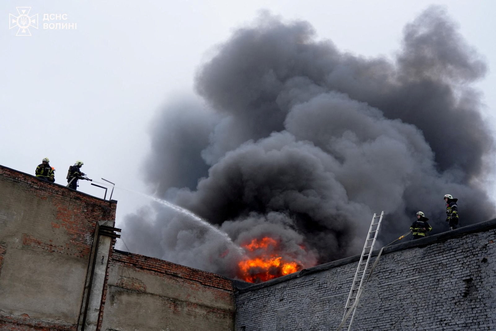 cover Russia responds to proposed Easter ceasefire with strikes