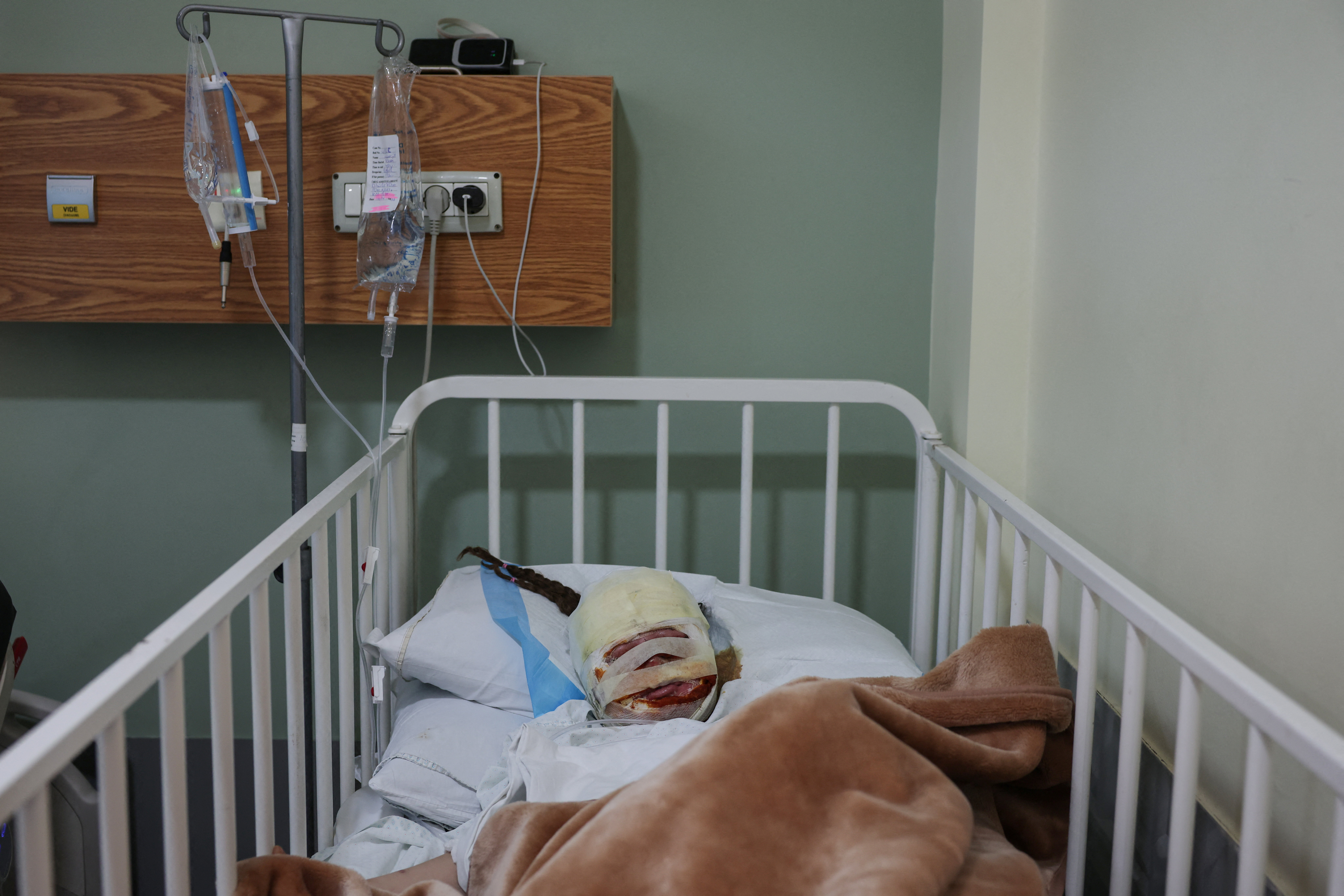 cover Israeli strike kills infant girl in south Lebanon during father&#8217;s funeral