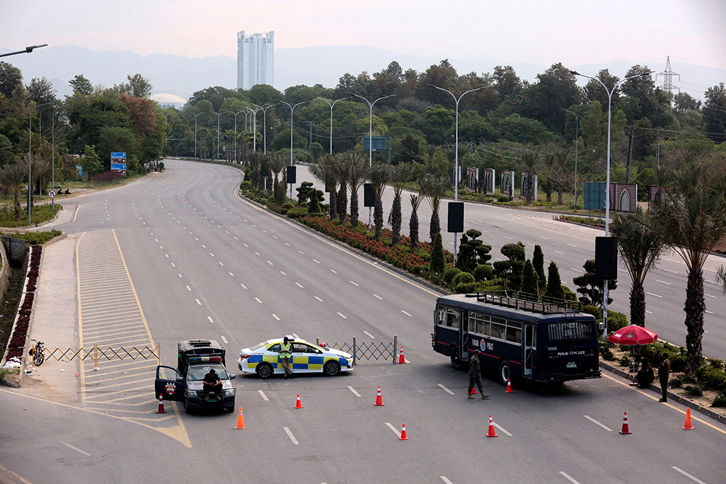 cover US, Iran peace talks could resume in Pakistan; Iran&#8217;s foreign minister due