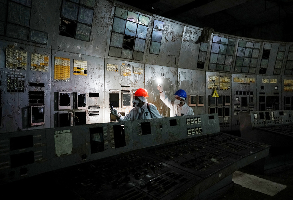 cover 40 years after nuclear disaster, Ukraine&#8217;s Chernobyl plant is haunted by war