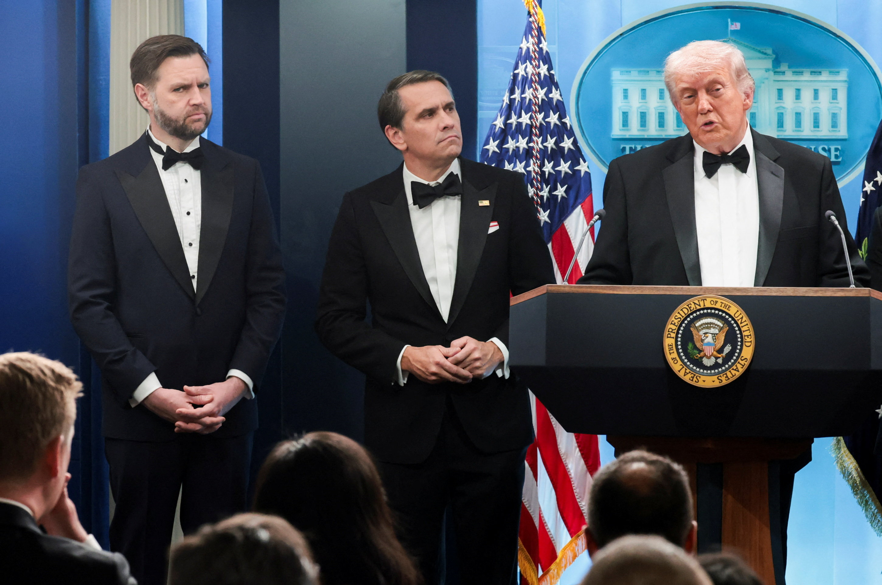 cover US-Iran peace hopes fade as Trump scraps talks