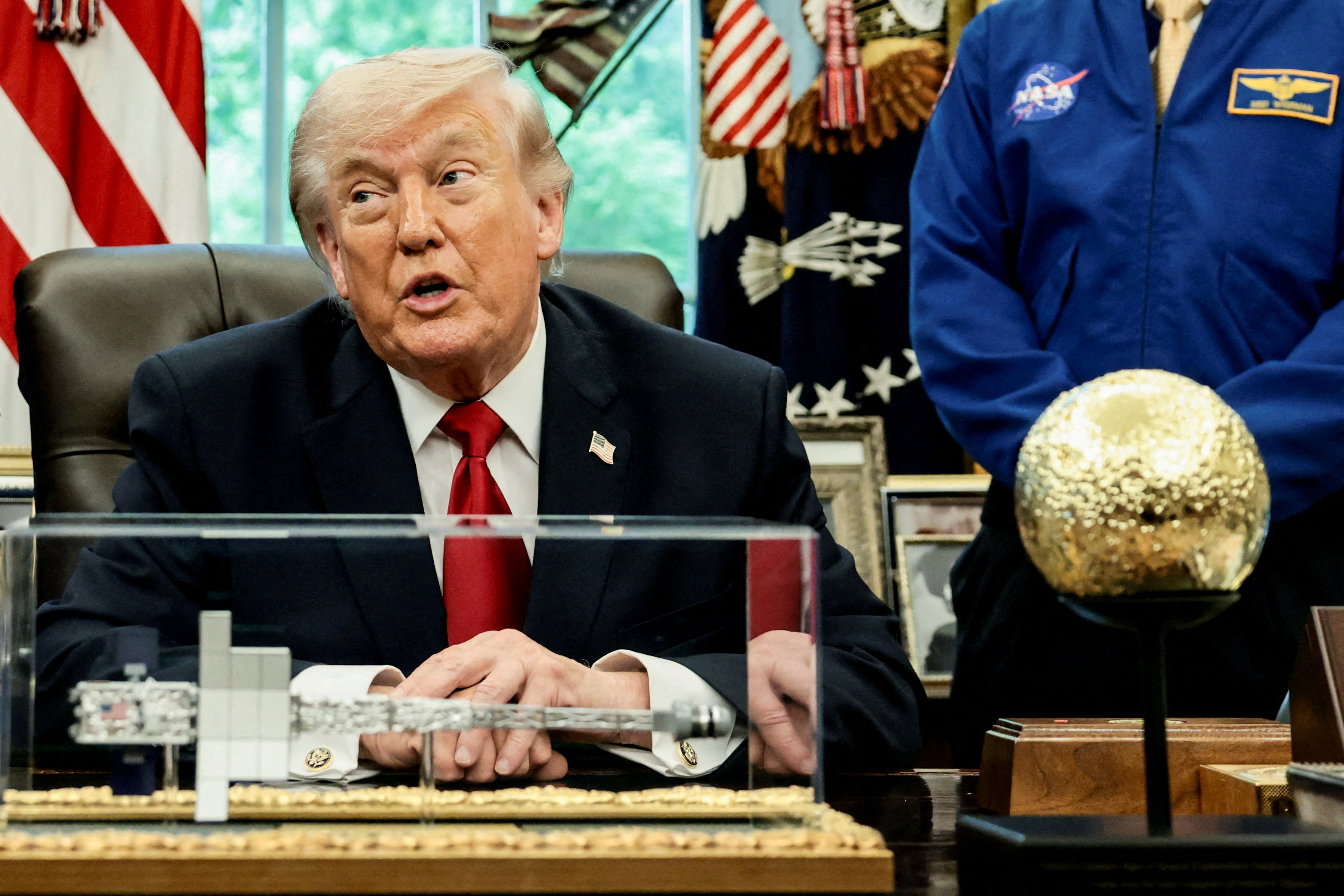 cover Trump holds talks on prolonged Iran blockade, urges Tehran to reach a deal