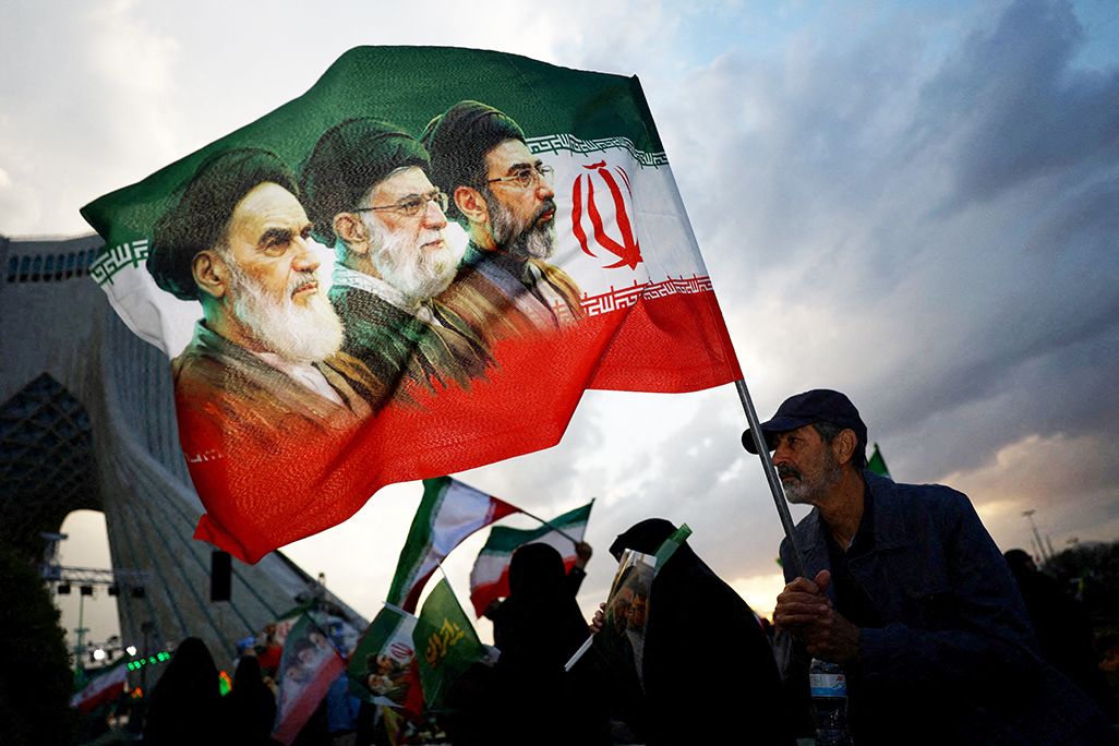 cover Iran threatens painful response if US resumes attacks, oil prices seesaw