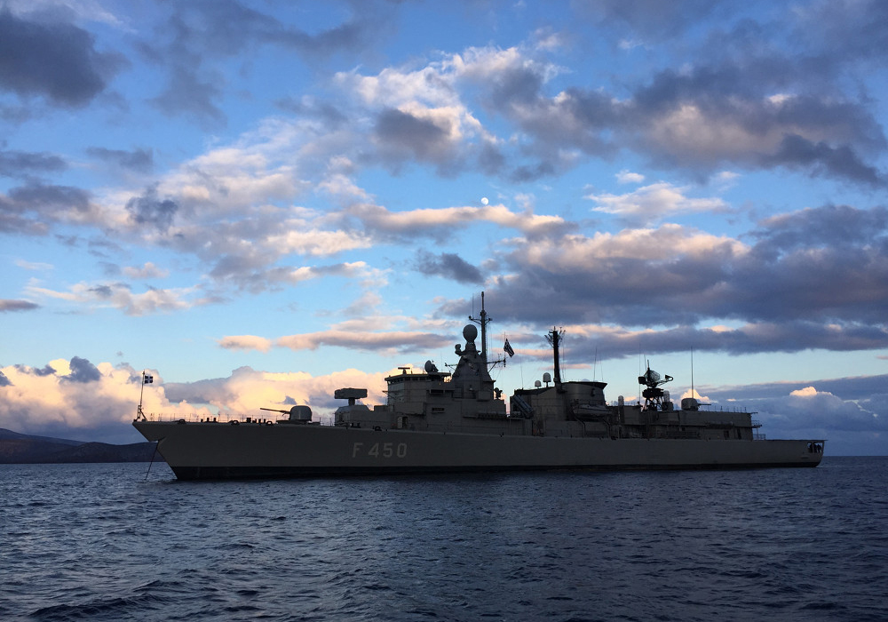 image Greek frigate Elli departs for Cyprus