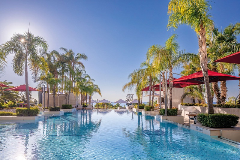 image Four Seasons, Amathus Beach hotels shine at BA Holidays Customer Excellence Awards
