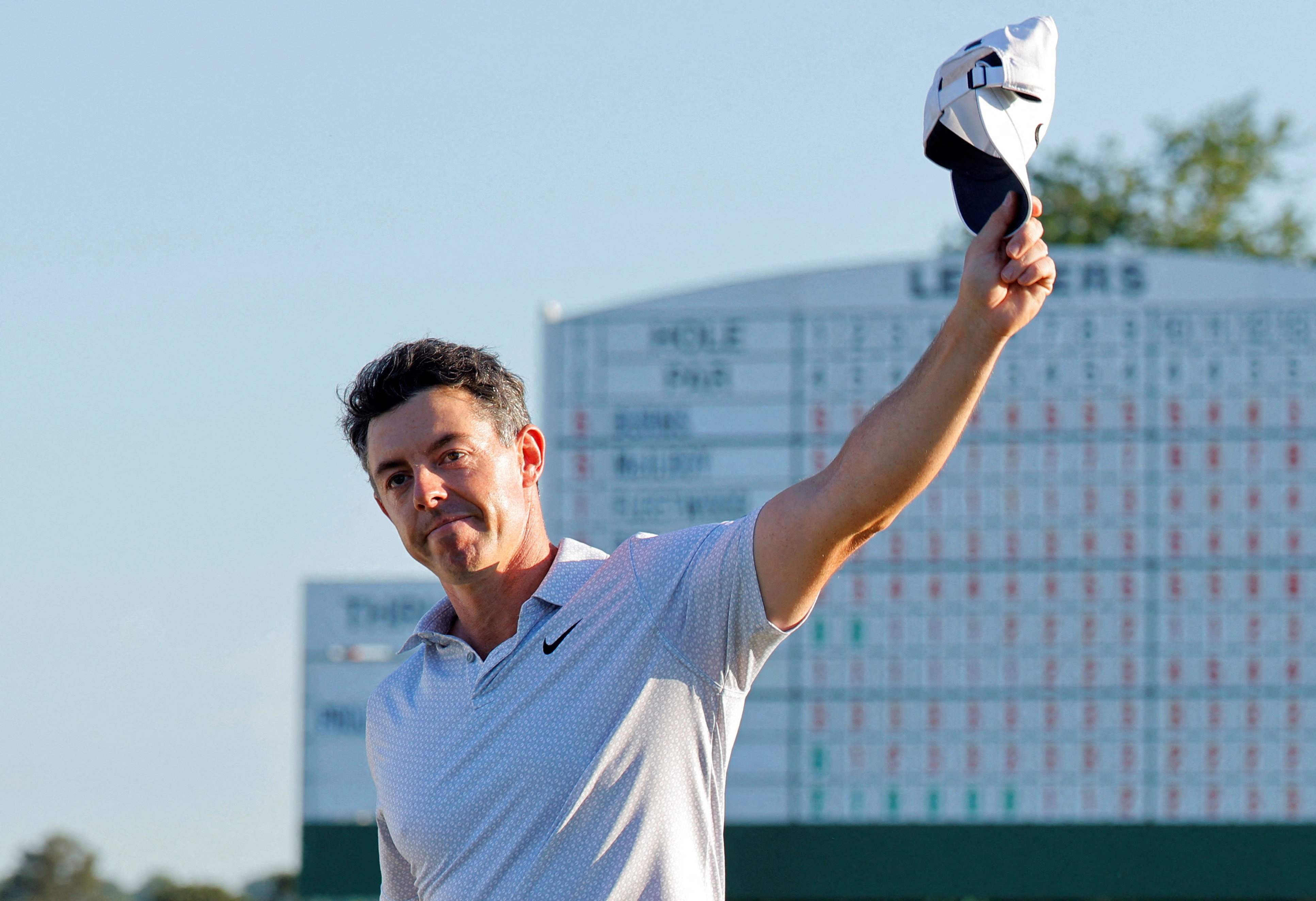 image McIlroy takes historic six-shot Masters lead into weekend