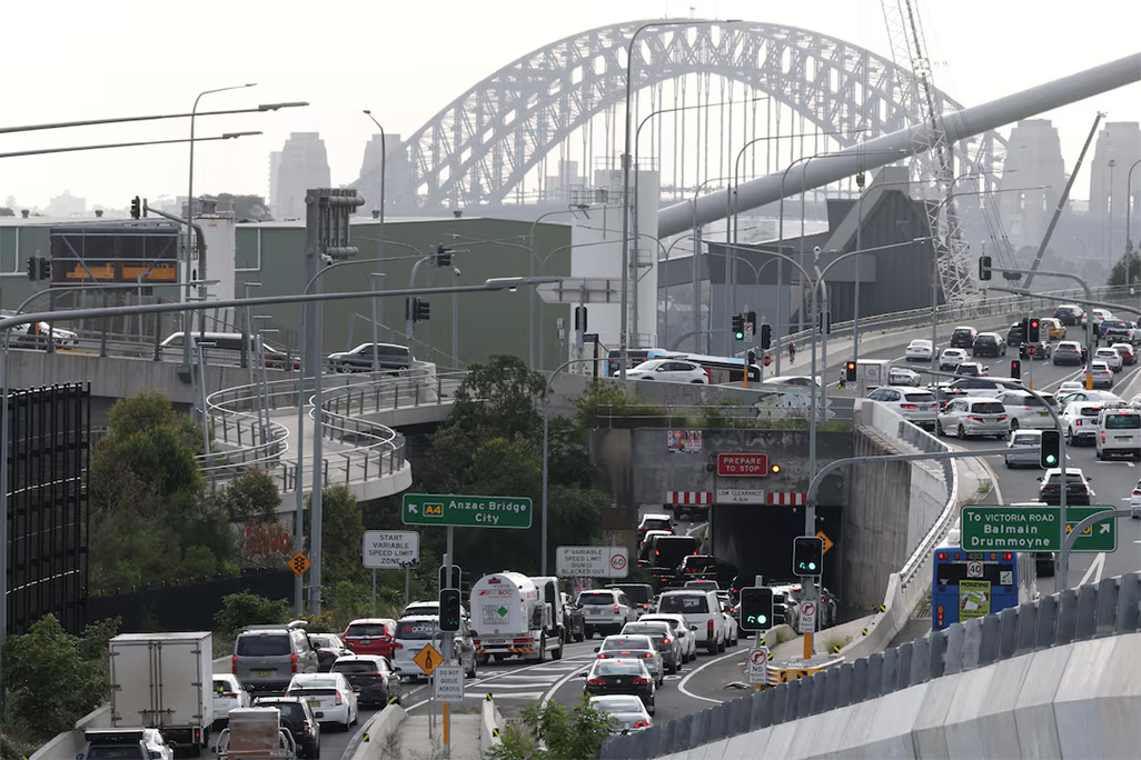 cover Australians cancel Easter travel as worries mount over fuel crisis