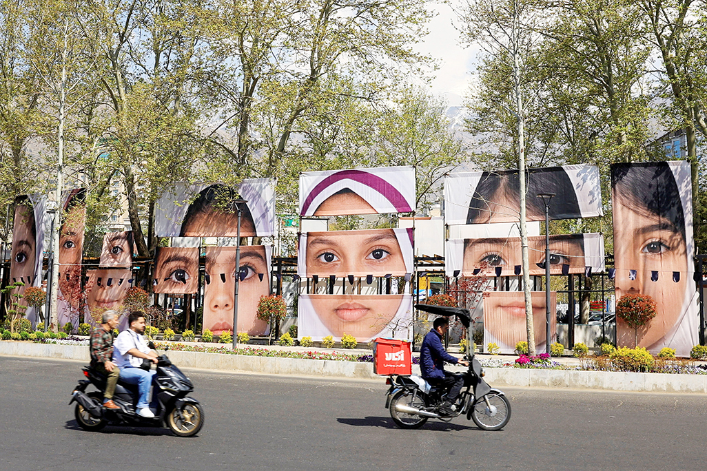 image Trump says he does not want to extend Iran truce as expiry nears