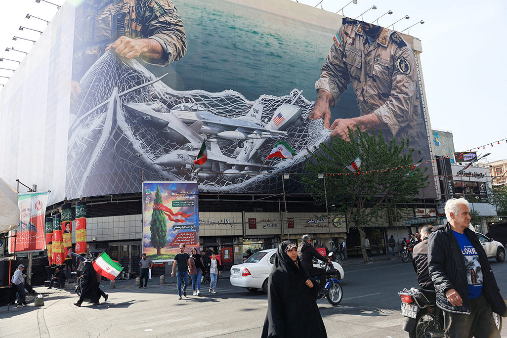 image Iran tightens control of Strait of Hormuz, Trump warns against &#8216;blackmail&#8217;