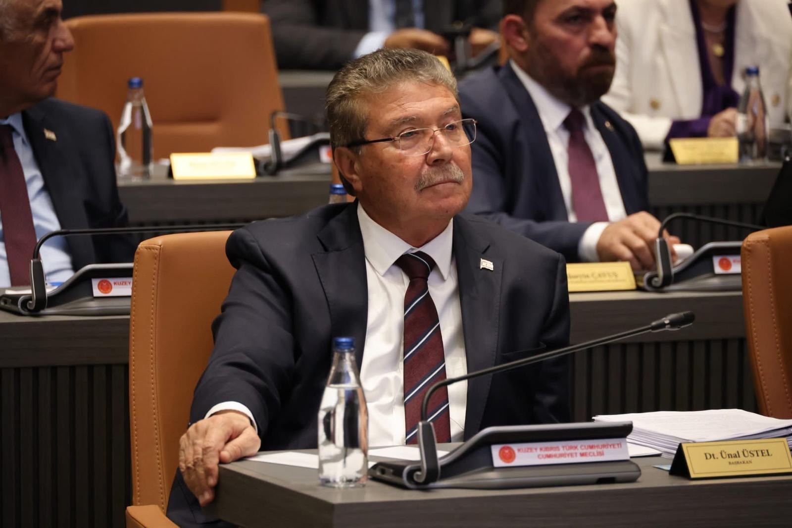 cover North’s ruling coalition delays welfare debate after week of protests