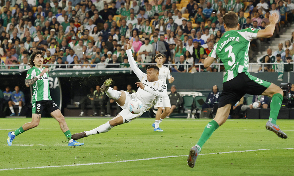 cover France striker Mbappe suffers hamstring injury ahead of World Cup