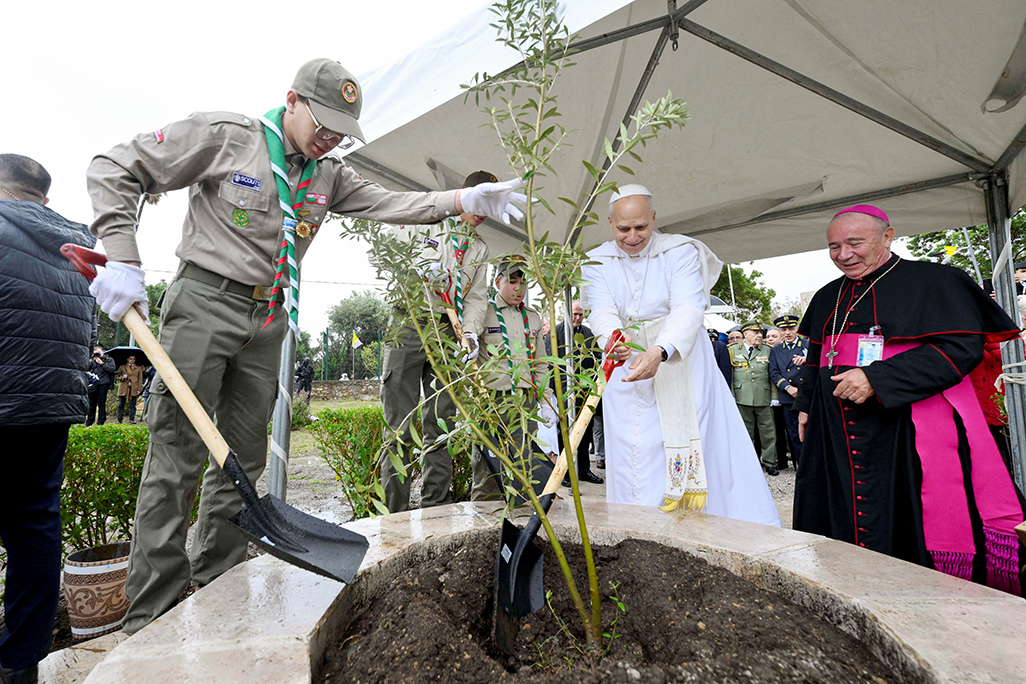 cover Pope Leo, after Trump&#8217;s attack, honours saint in Algeria who decried wars