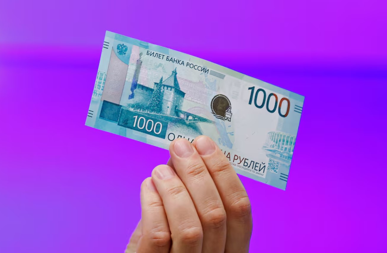 cover Russia considers early return to forex market as rouble rallies