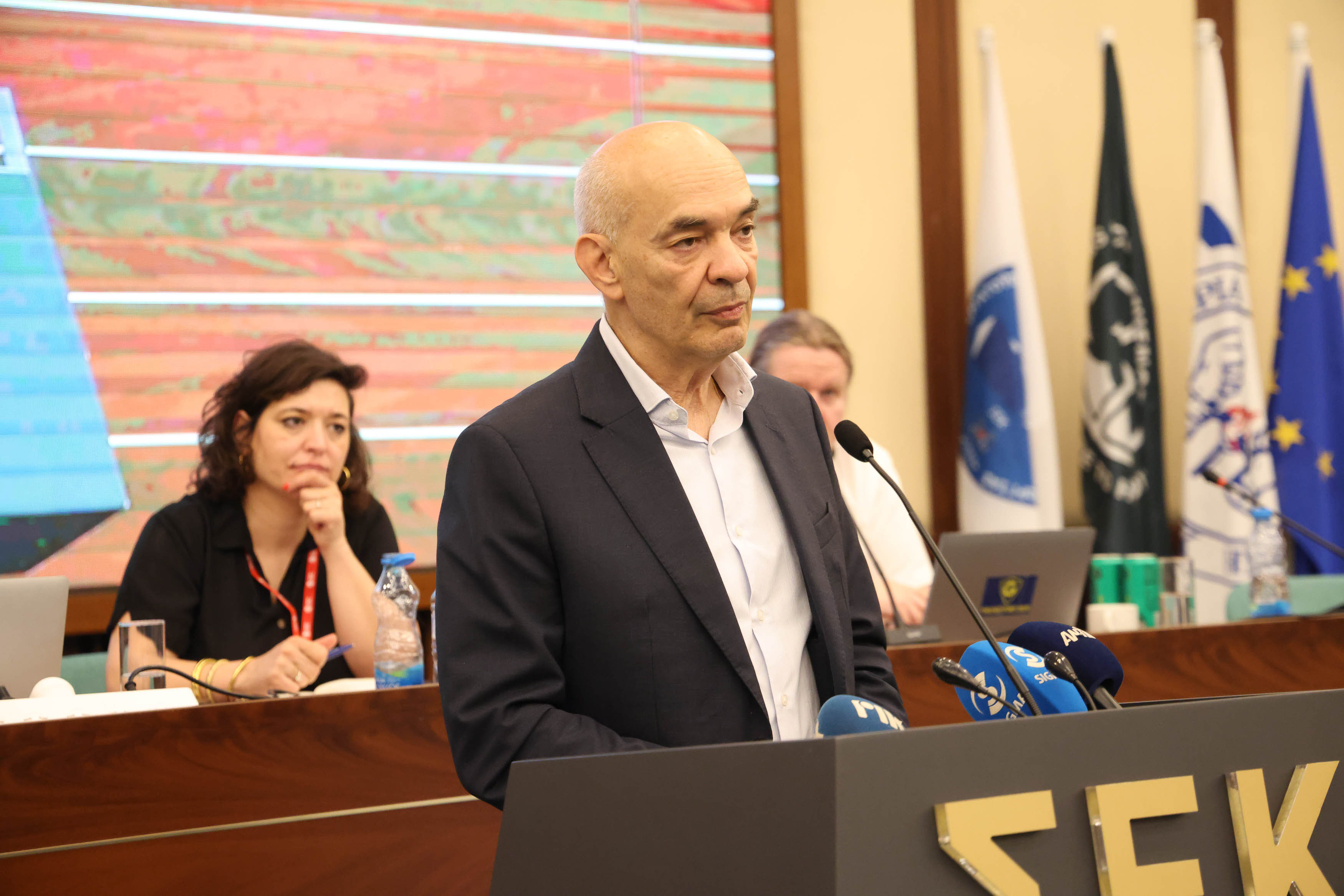 cover Cyprus ‘in a less favourable position’ than others in terms of oil supply