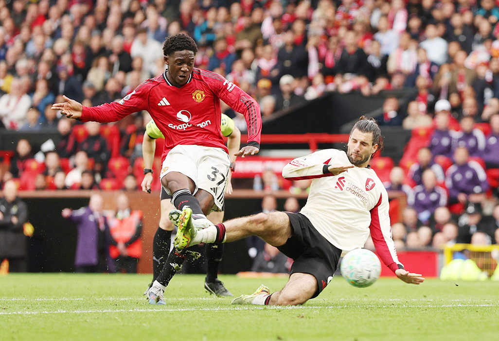 cover Late goal by Mainoo lifts Man United to 3-2 win over Liverpool