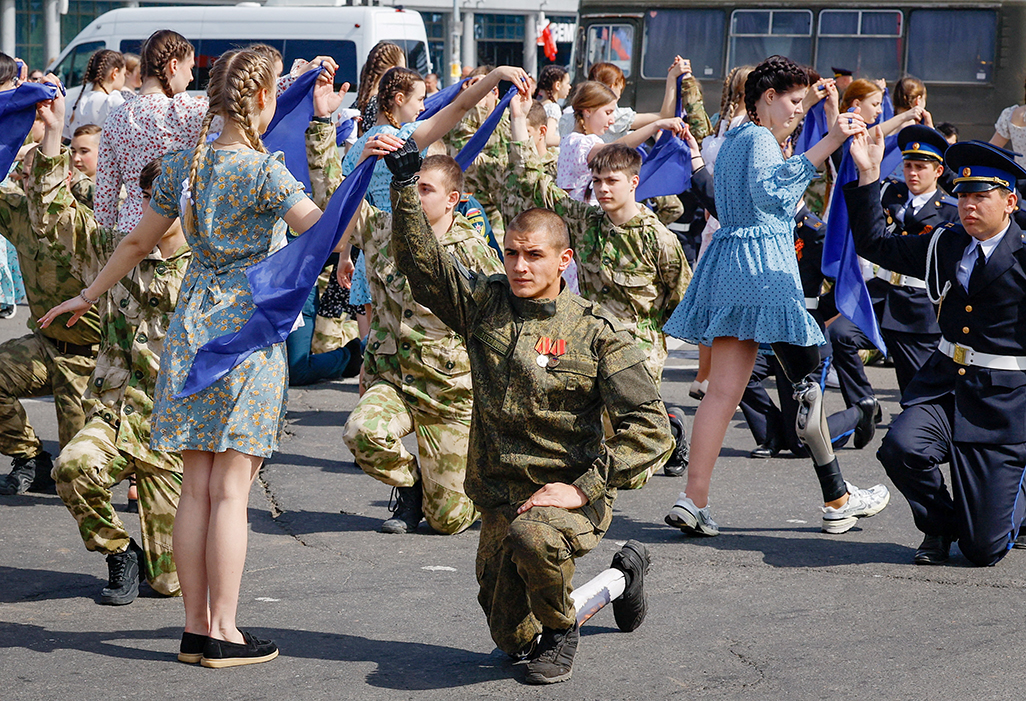 cover Russia and Ukraine fight on despite WW2 celebration ceasefire proposal