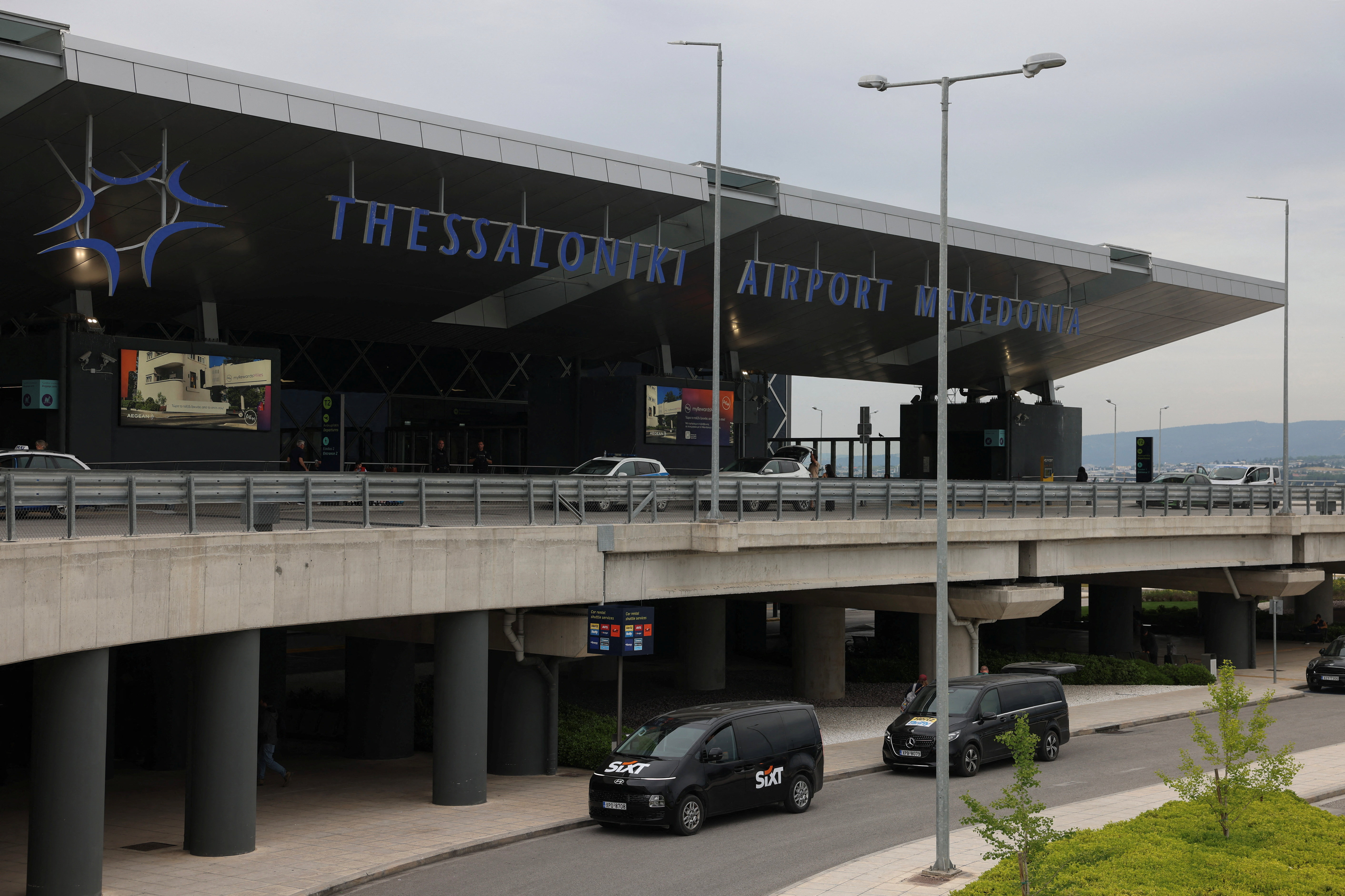 cover Ryanair to shut Thessaloniki base in Greece due to high fees