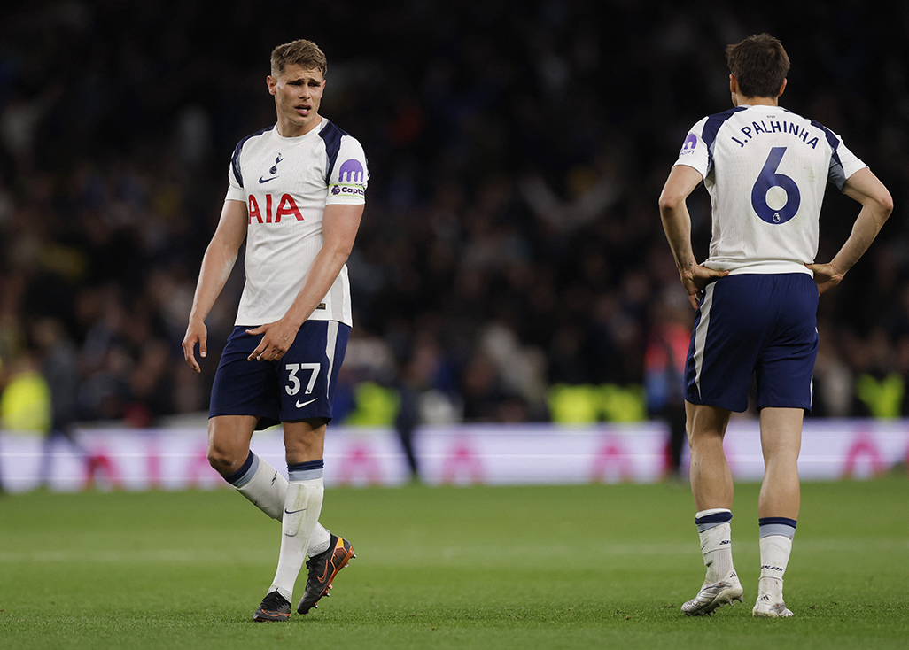 cover Spurs relegation fears remain after home draw with Leeds