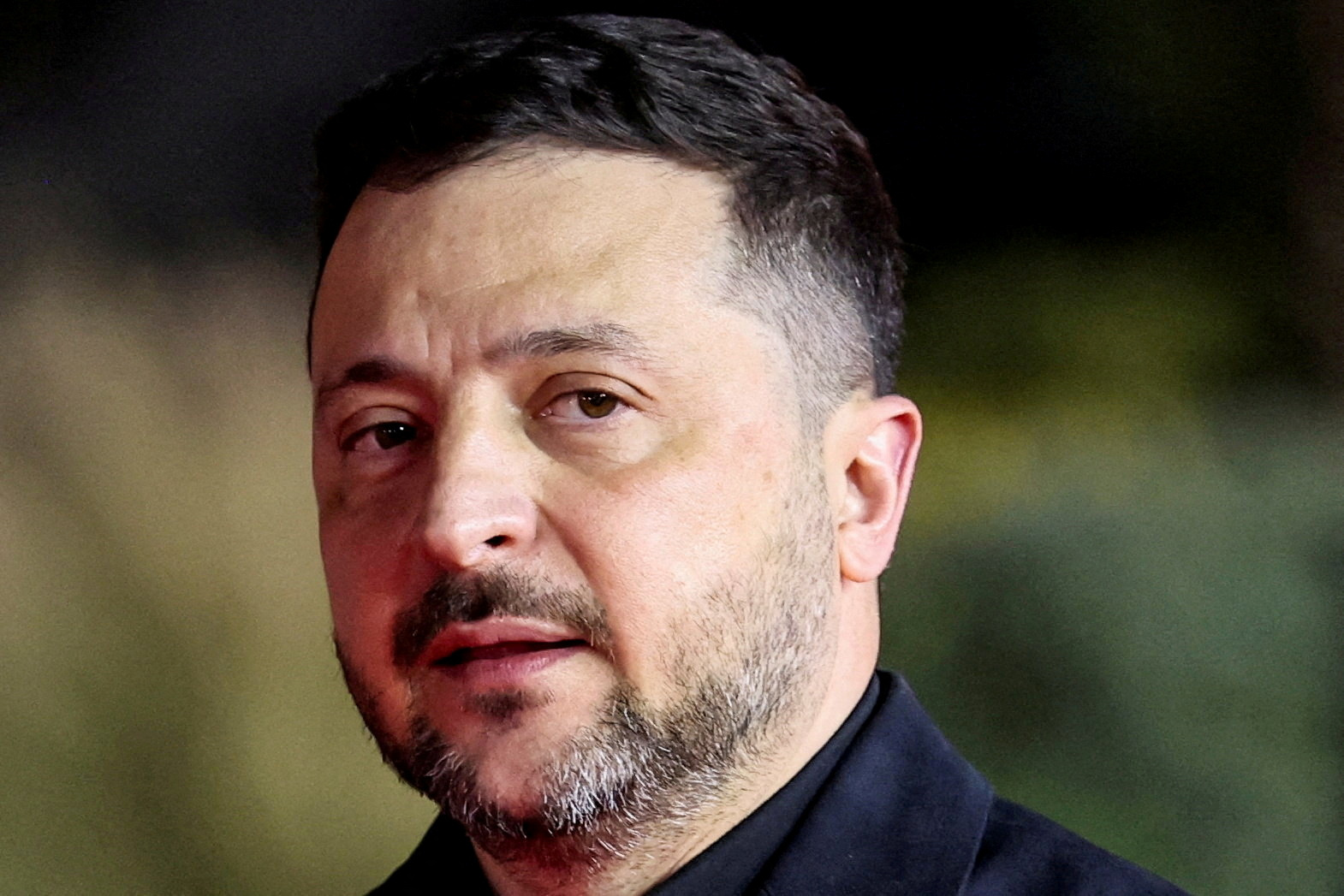 cover Zelenskiy asks Trump for air defences as Russia escalates strike threats 