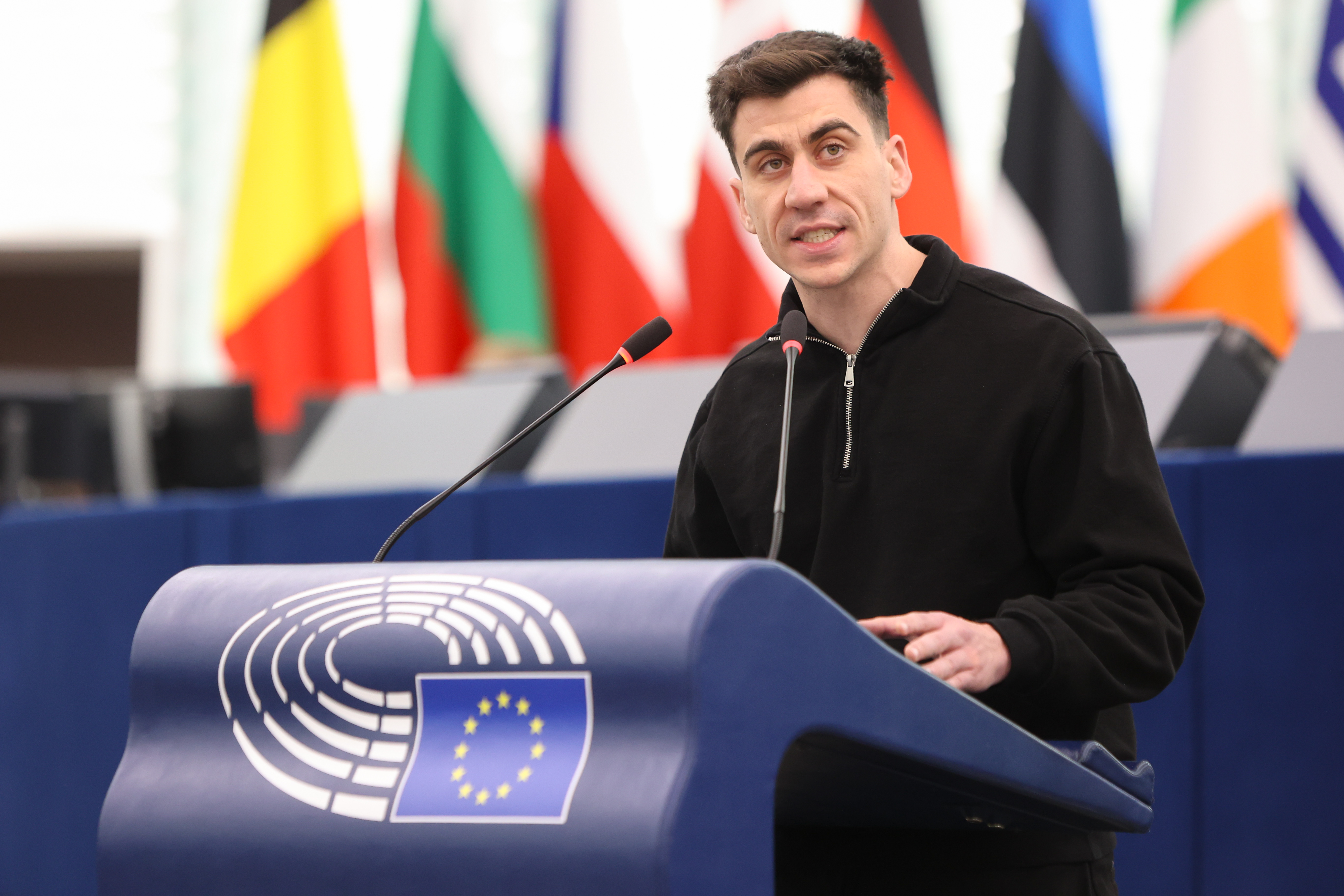 cover Fidias undecided as to whether to sit as MP or MEP