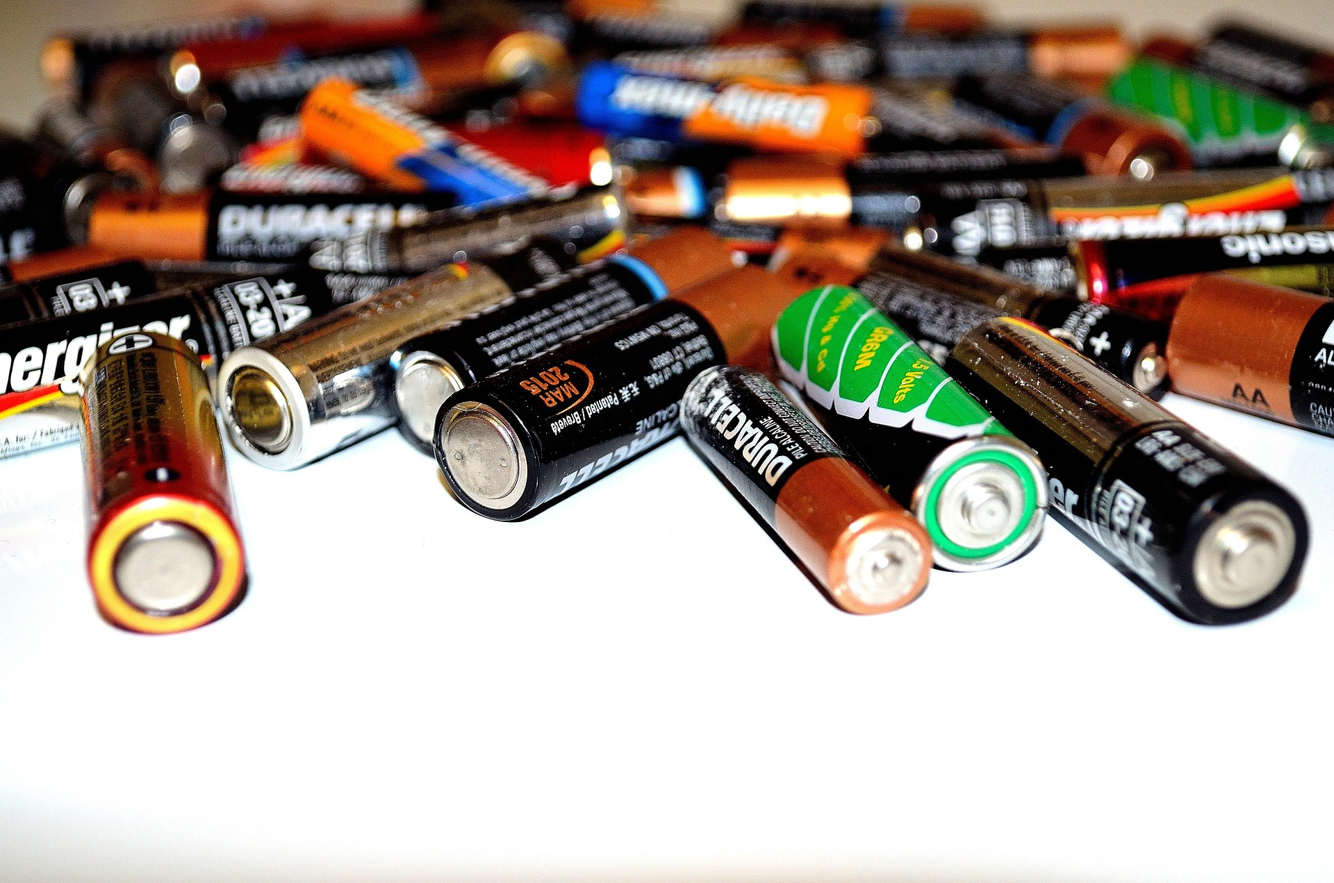 cover Larnaca to attempt Guinness record for battery collection