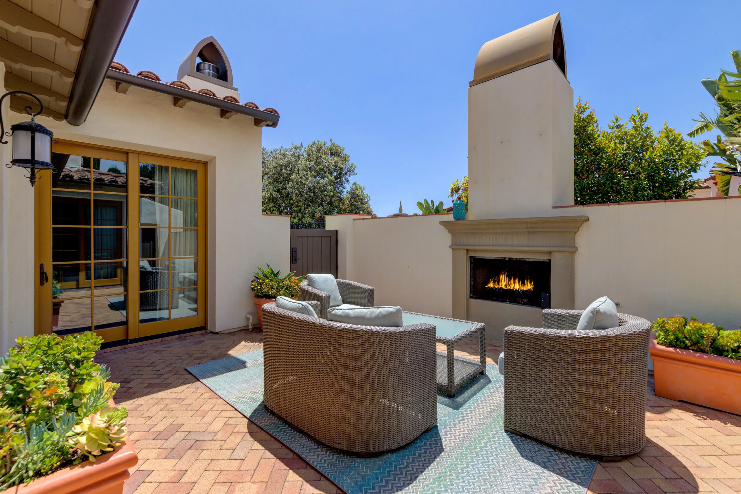 cover The reality behind an Insta-perfect move to Paphos