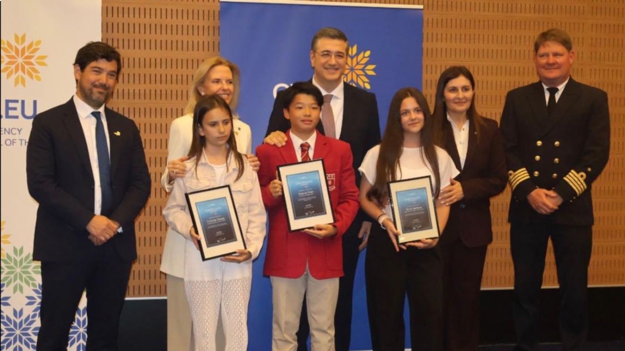 cover EU Commissioner honours young talent at Ship of the Future award ceremony