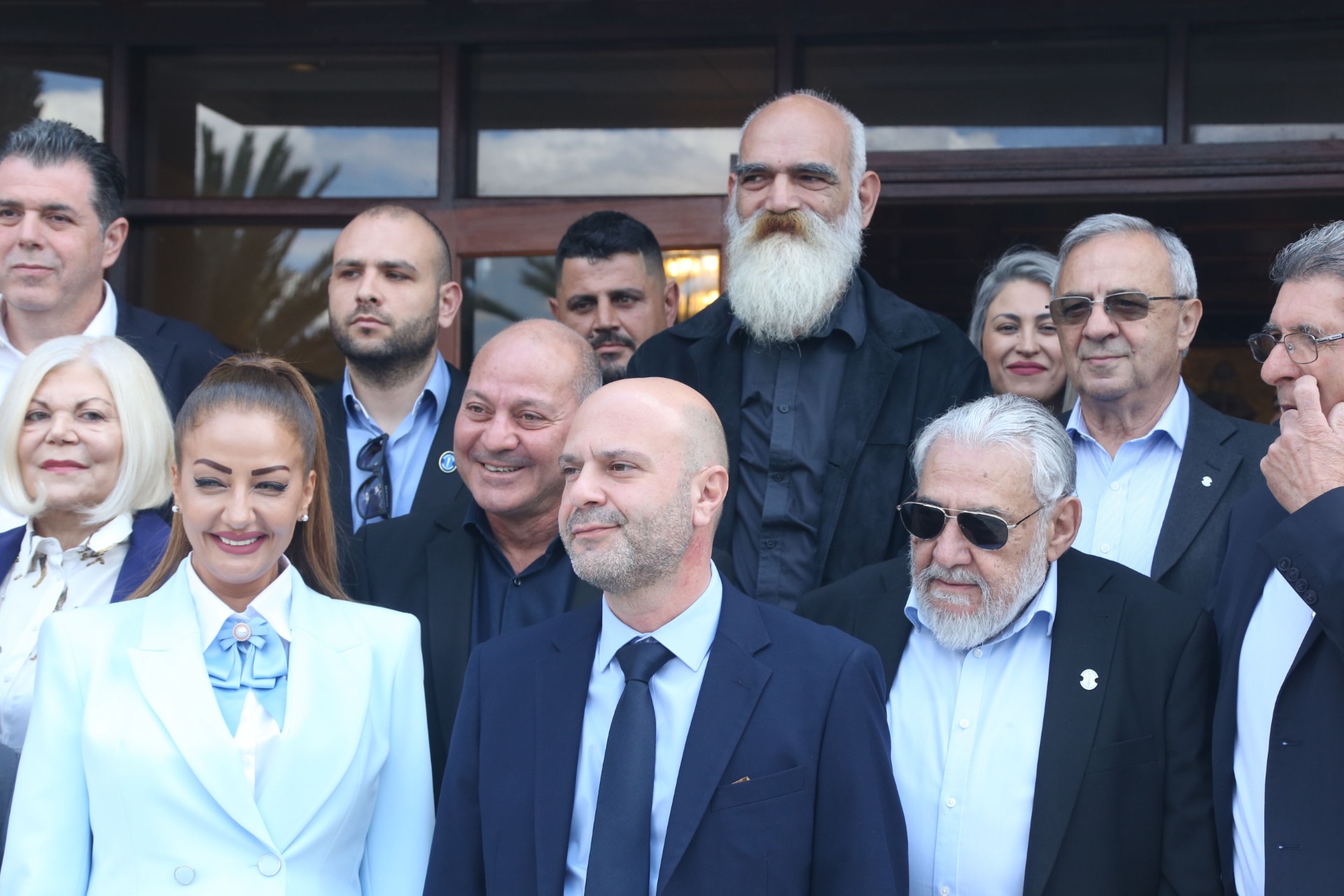 cover Elam candidate to outlaw ‘threatening&#8217; political parties if elected