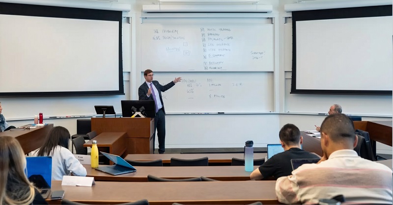 Timur Turlov presents Freedom case at Stanford Graduate School of Business