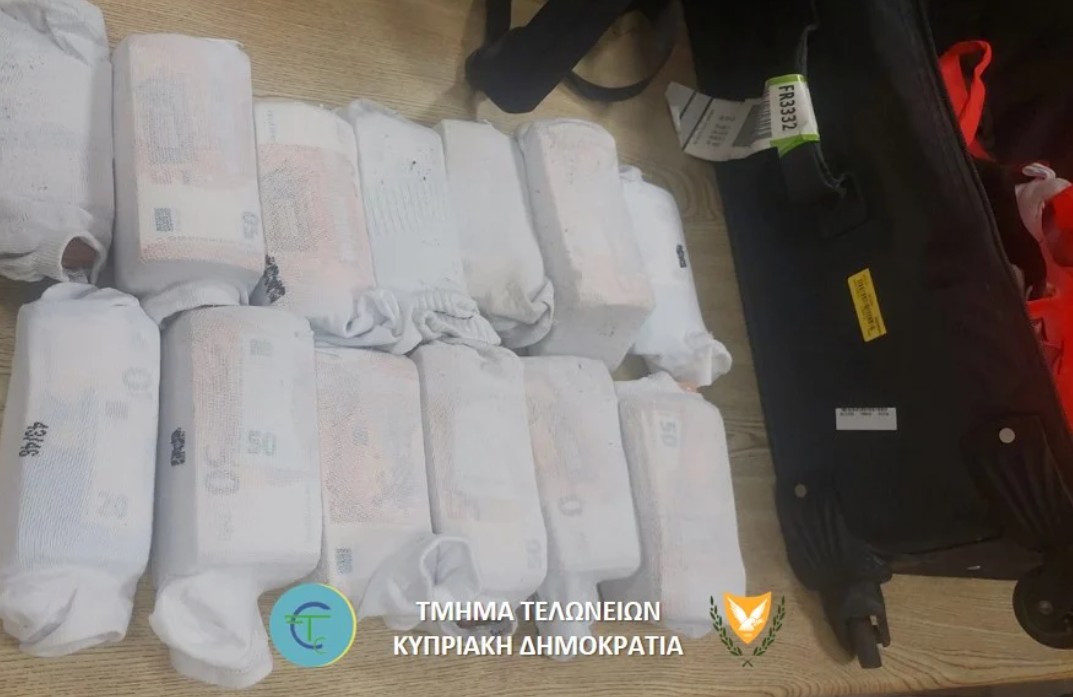 cover €200,000 hidden in socks seized at Paphos airport
