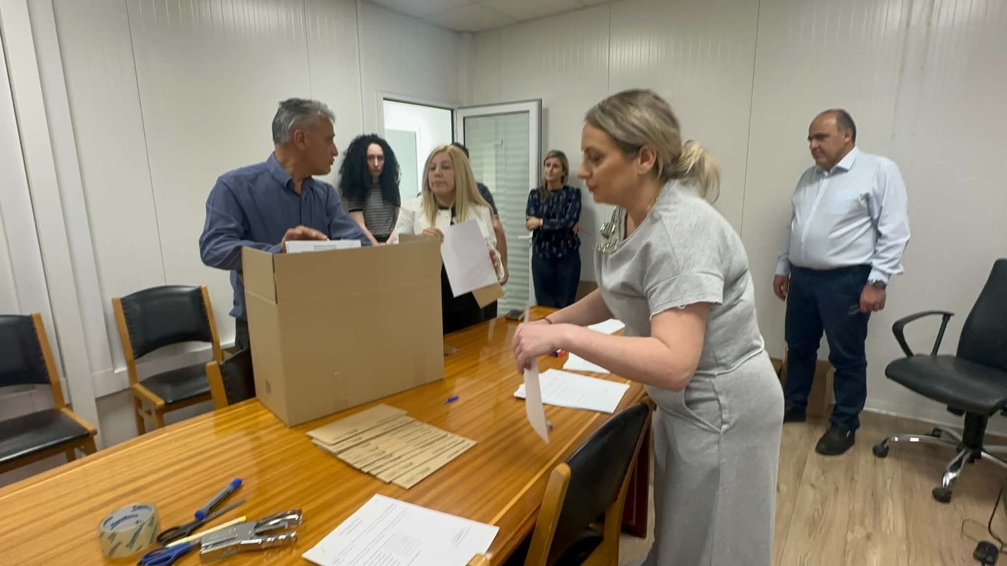 cover Authorities assure voters ballot secrecy is protected