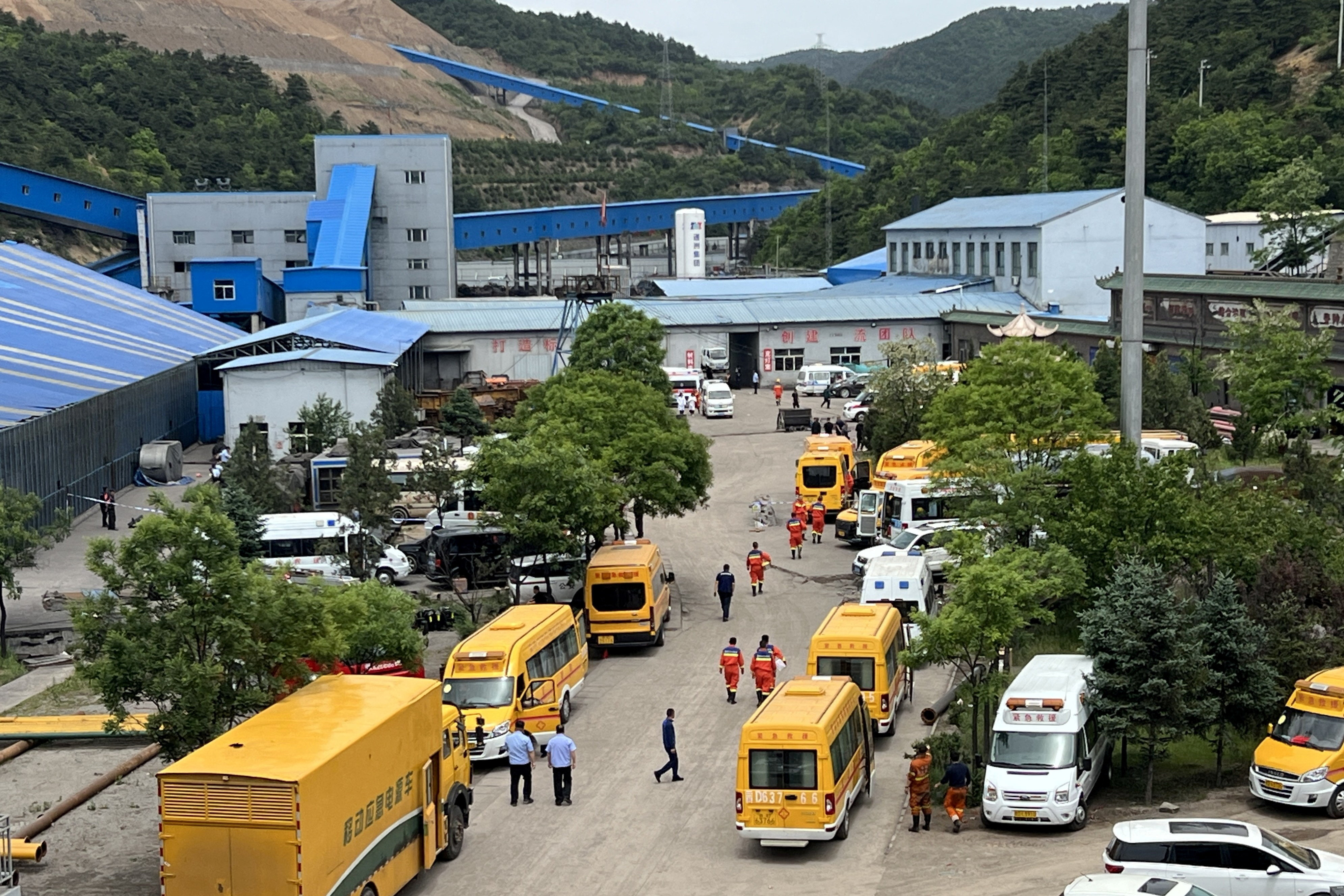 cover At least 90 dead in China&#8217;s worst coal mine disaster in over 16 years