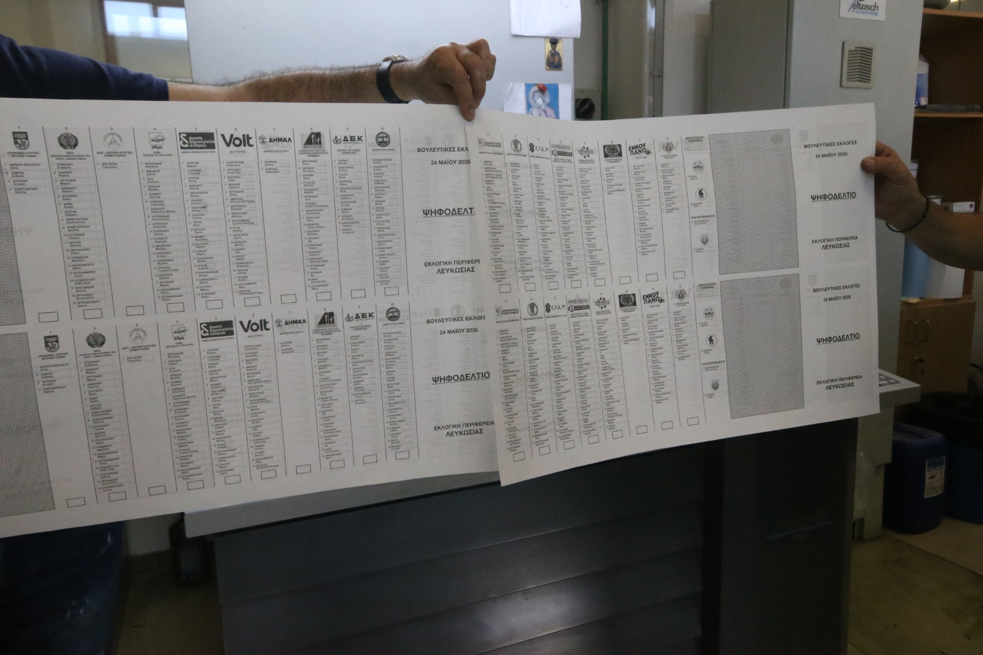 cover Voters to choose between bewildering array of parties