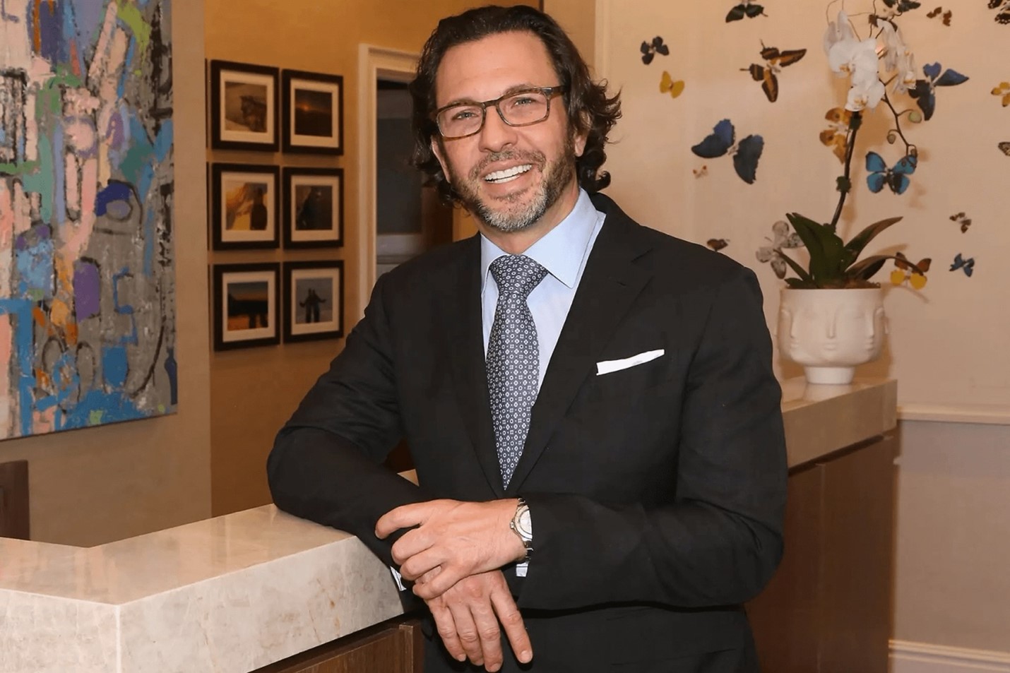 cover How Dr. Andrew Jacono&#8217;s MADE facelift changed modern facial rejuvenation