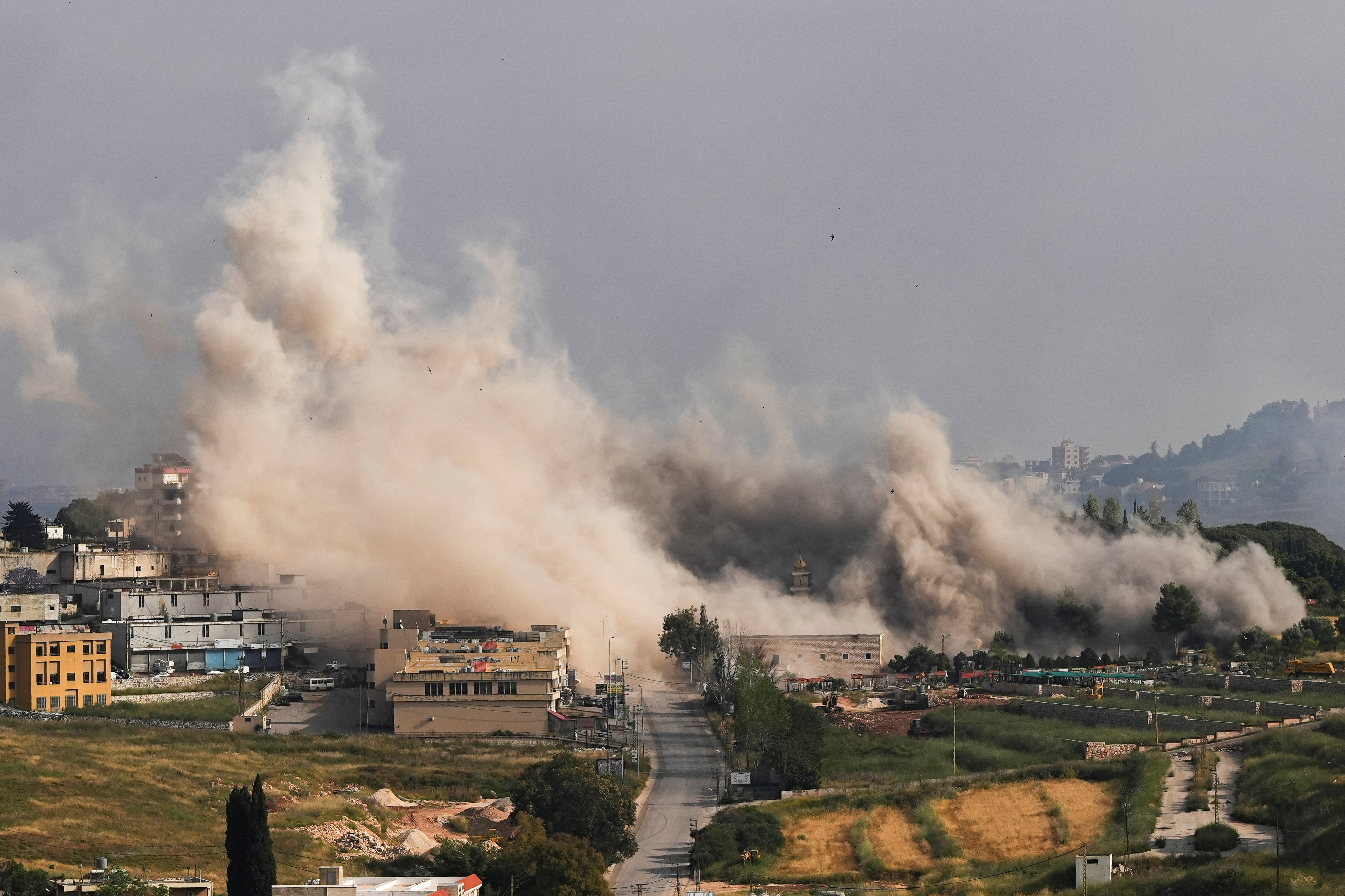 cover Israel expands ground operation beyond Yellow Line in south Lebanon as clashes intensify