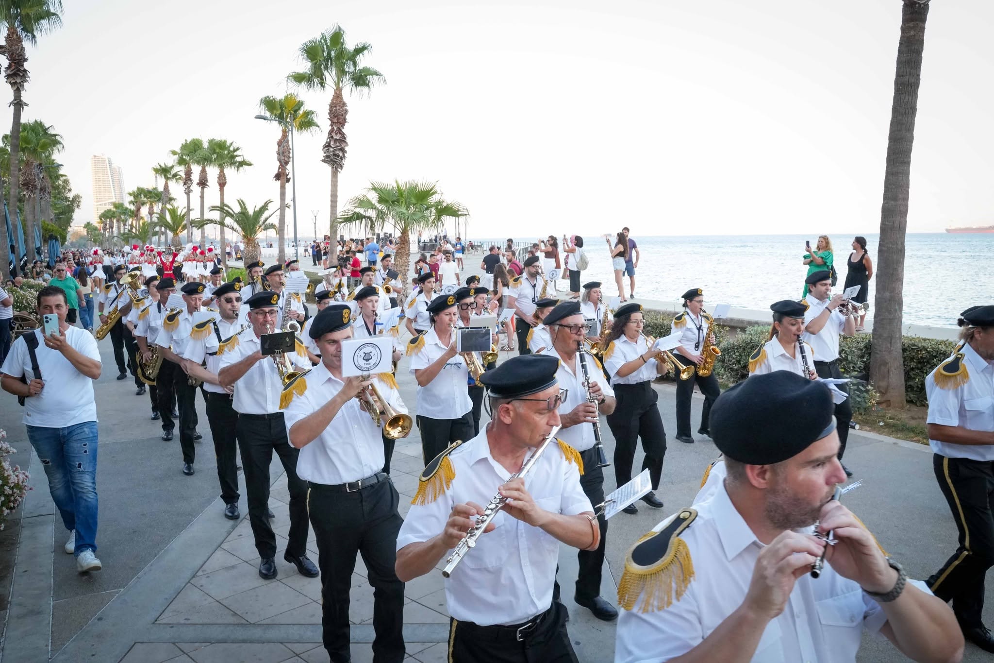 cover Music and parades at Wind Festival