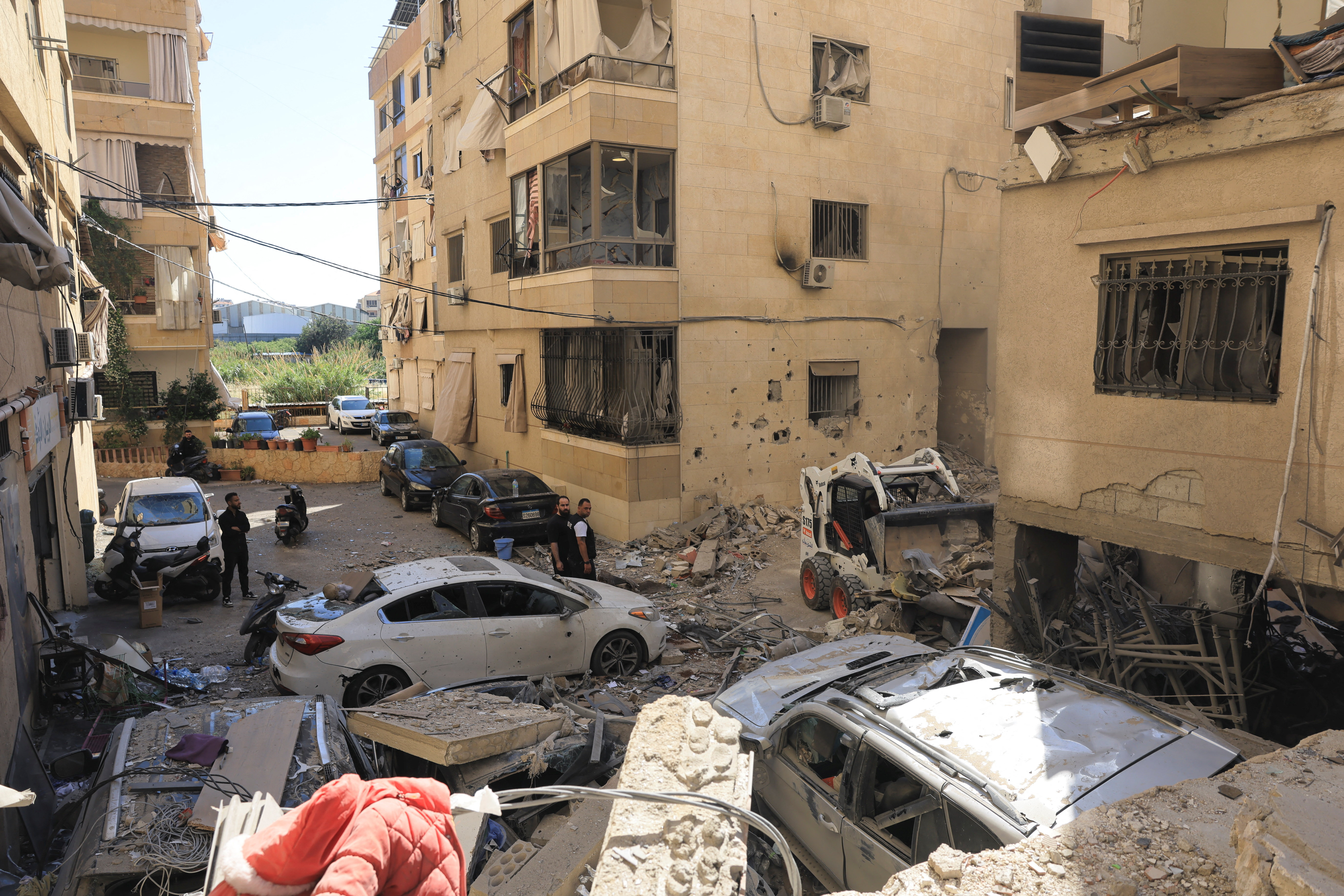 image Lebanon announces partial ceasefire between Israel, Hezbollah but attacks continue
