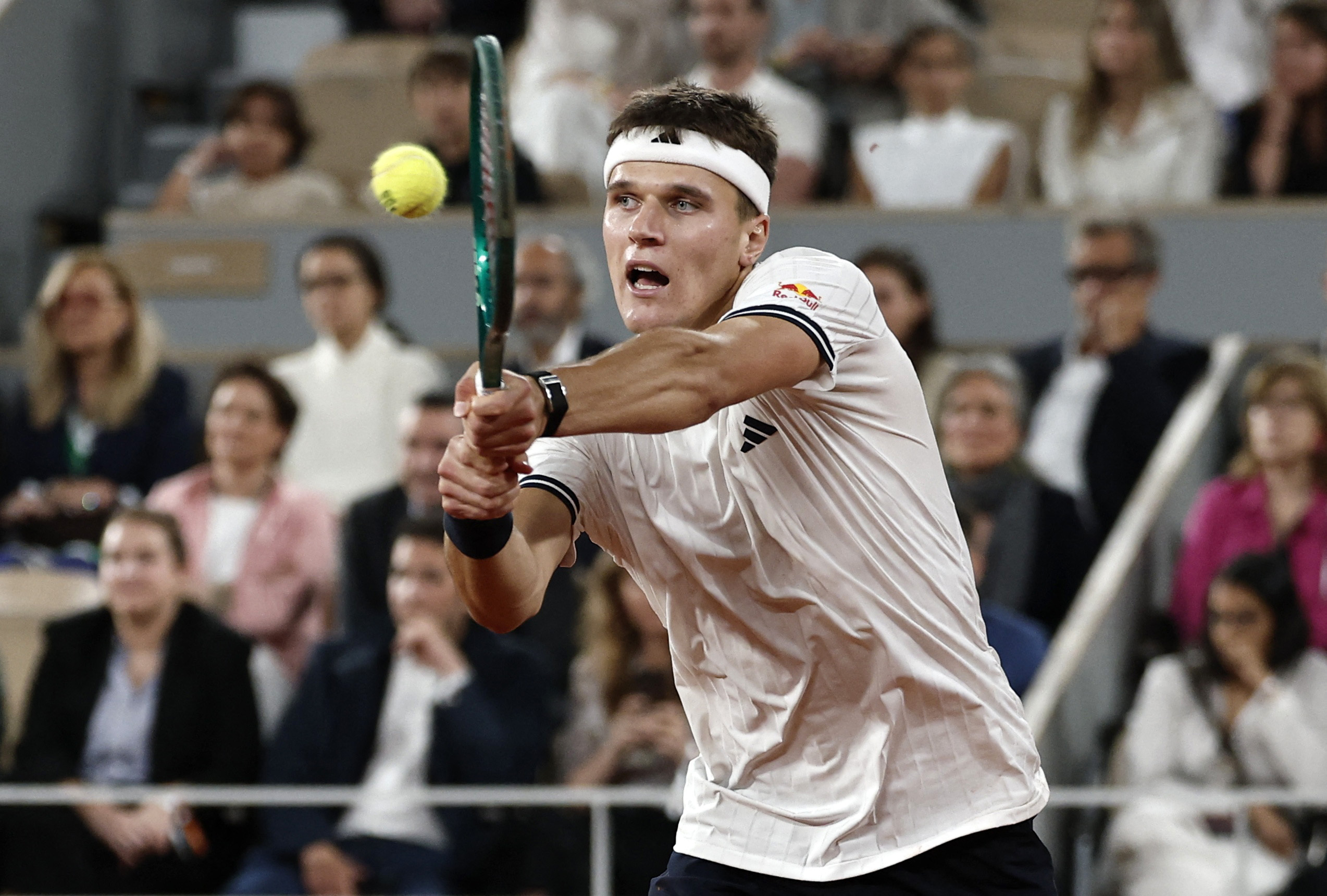 image Resolute Mensik makes Paris semis, Andreeva and Kostyuk set up meeting