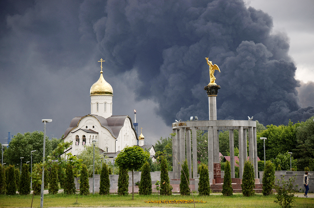 cover Zelenskiy says &#8216;Moscow will burn&#8217; if Russian strikes continue