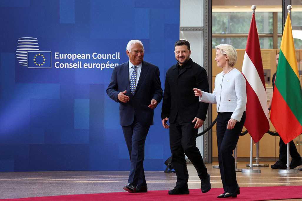 cover Zelenskiy: best guarantee of Europe&#8217;s future is fast-track EU membership for Ukraine