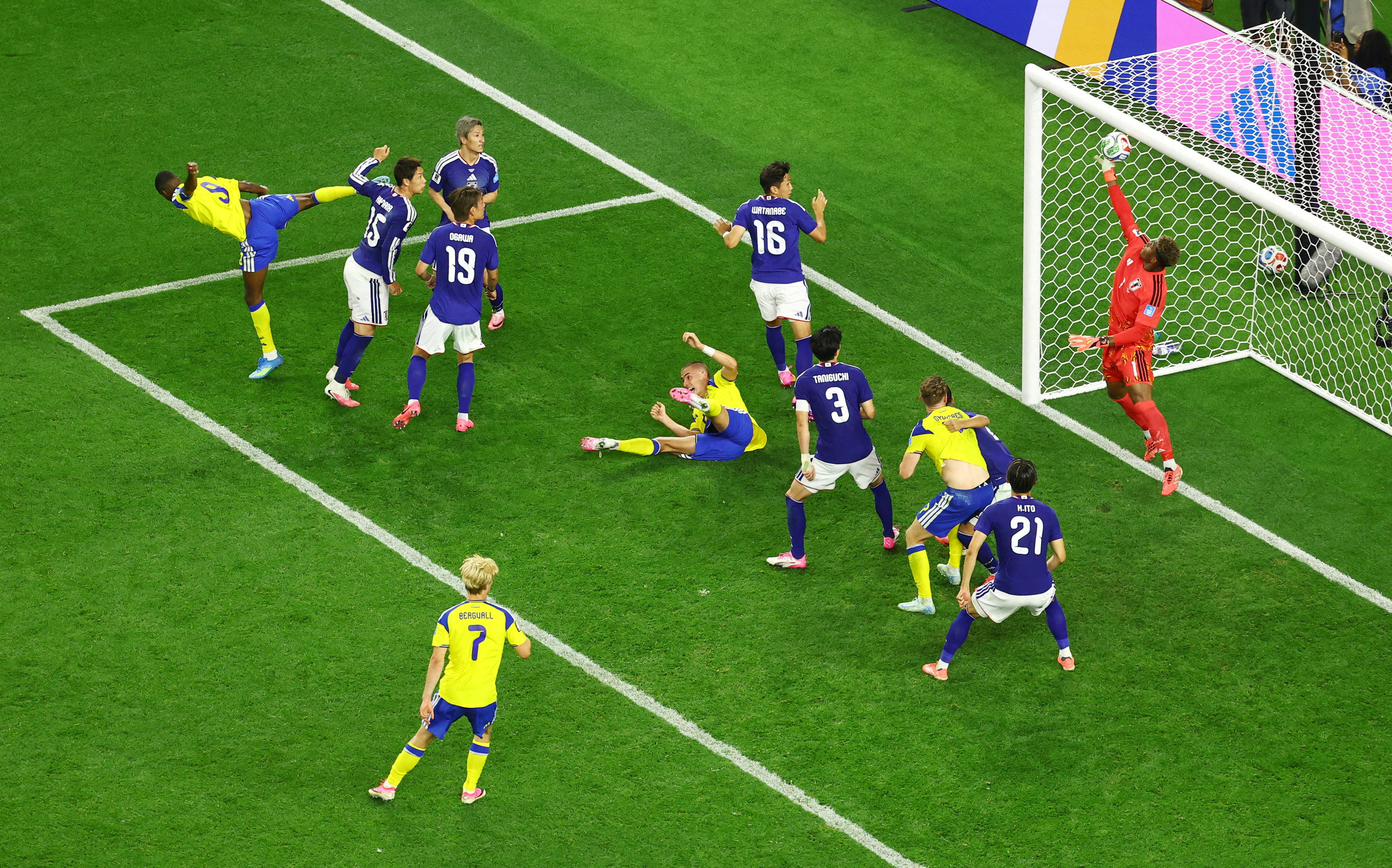 cover Netherlands cruise past Tunisia, Sweden draw with Japan to keep their World Cup alive
