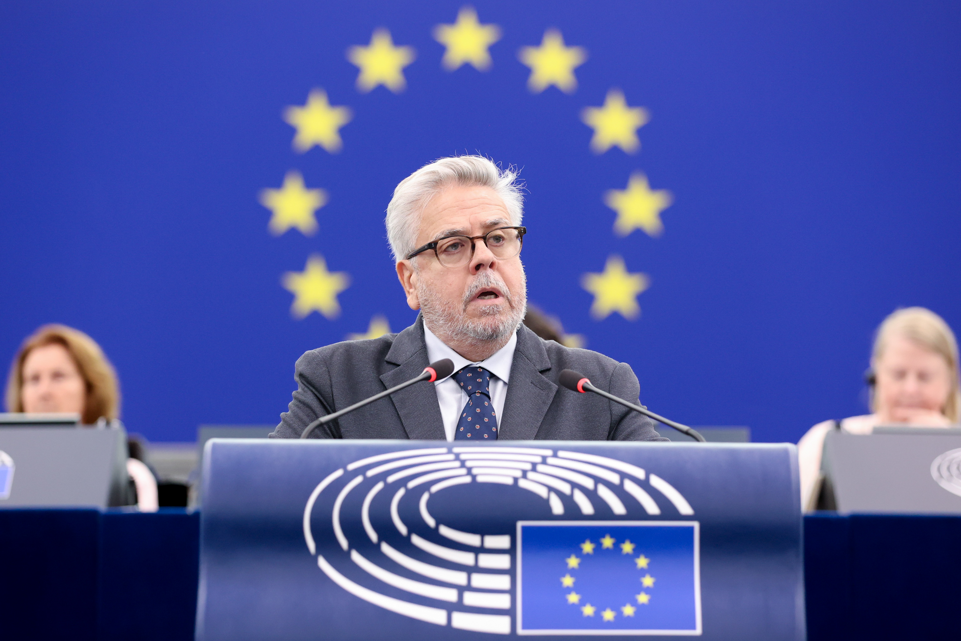 cover Five Cypriot MEPs abstain, Fidias rejects EU parliament’s Turkey report