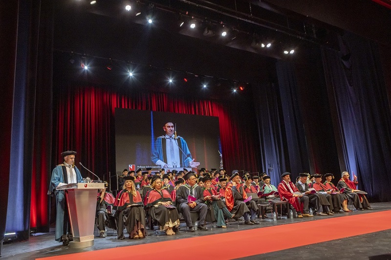 cover 2026 UNIC Medical School graduation features address by AI pioneer Topol