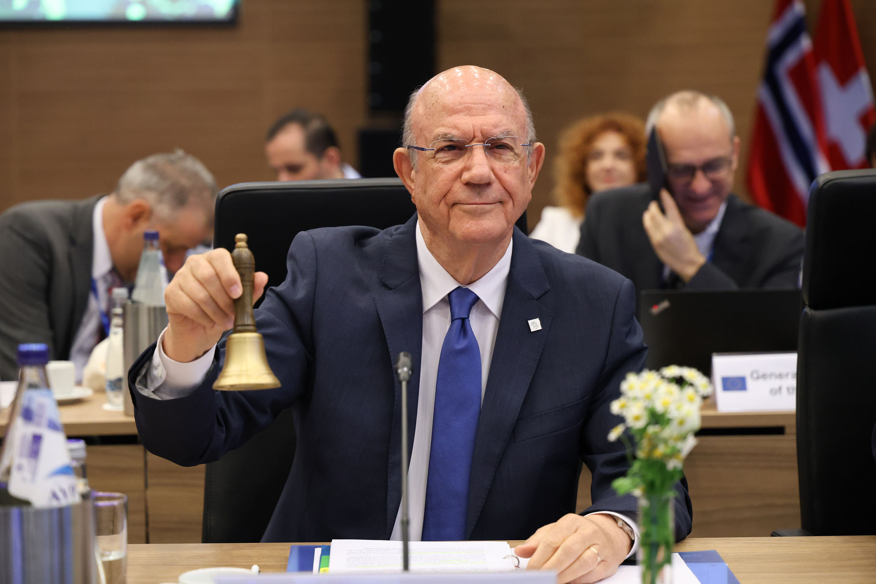 cover Keravnos hails agreement on monitoring of EU budget