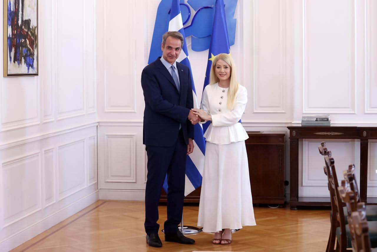 cover Mitsotakis and Demetriou pledge closer coordination on Cyprus problem