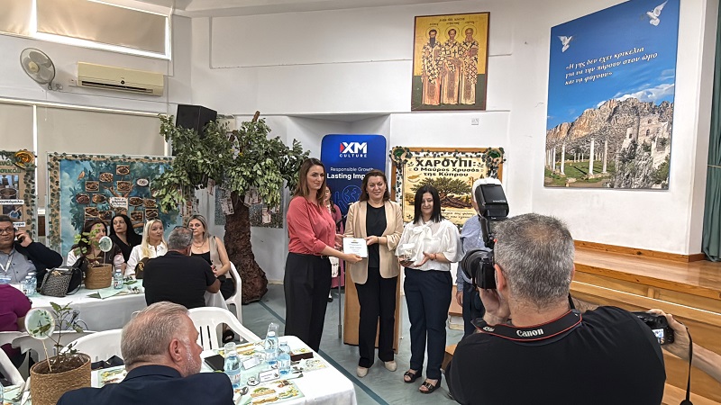image Celebration held for XM Group&#8217;s sponsorship of A/C units for schools