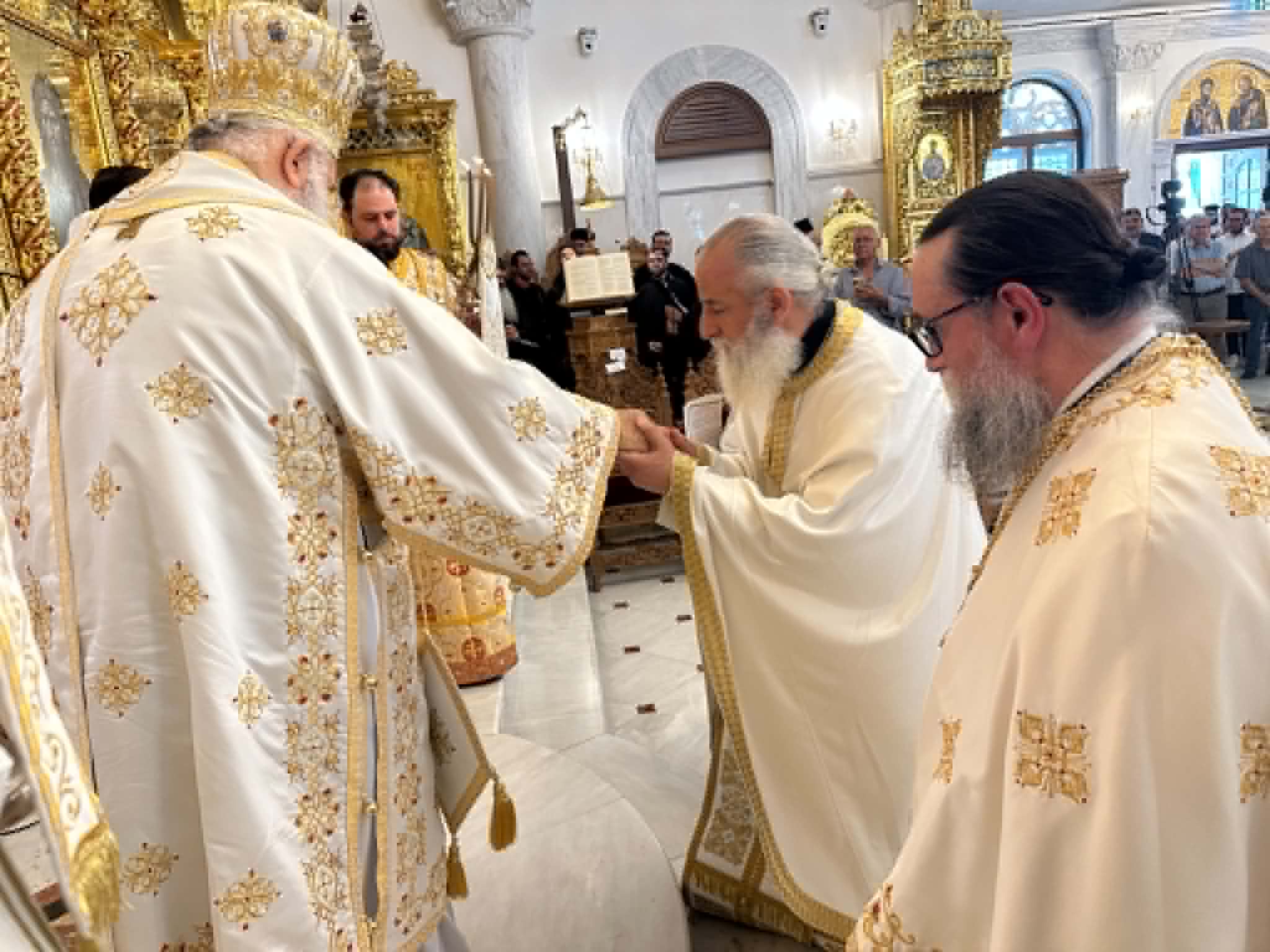 cover New Paphos bishop ordained in Nicosia