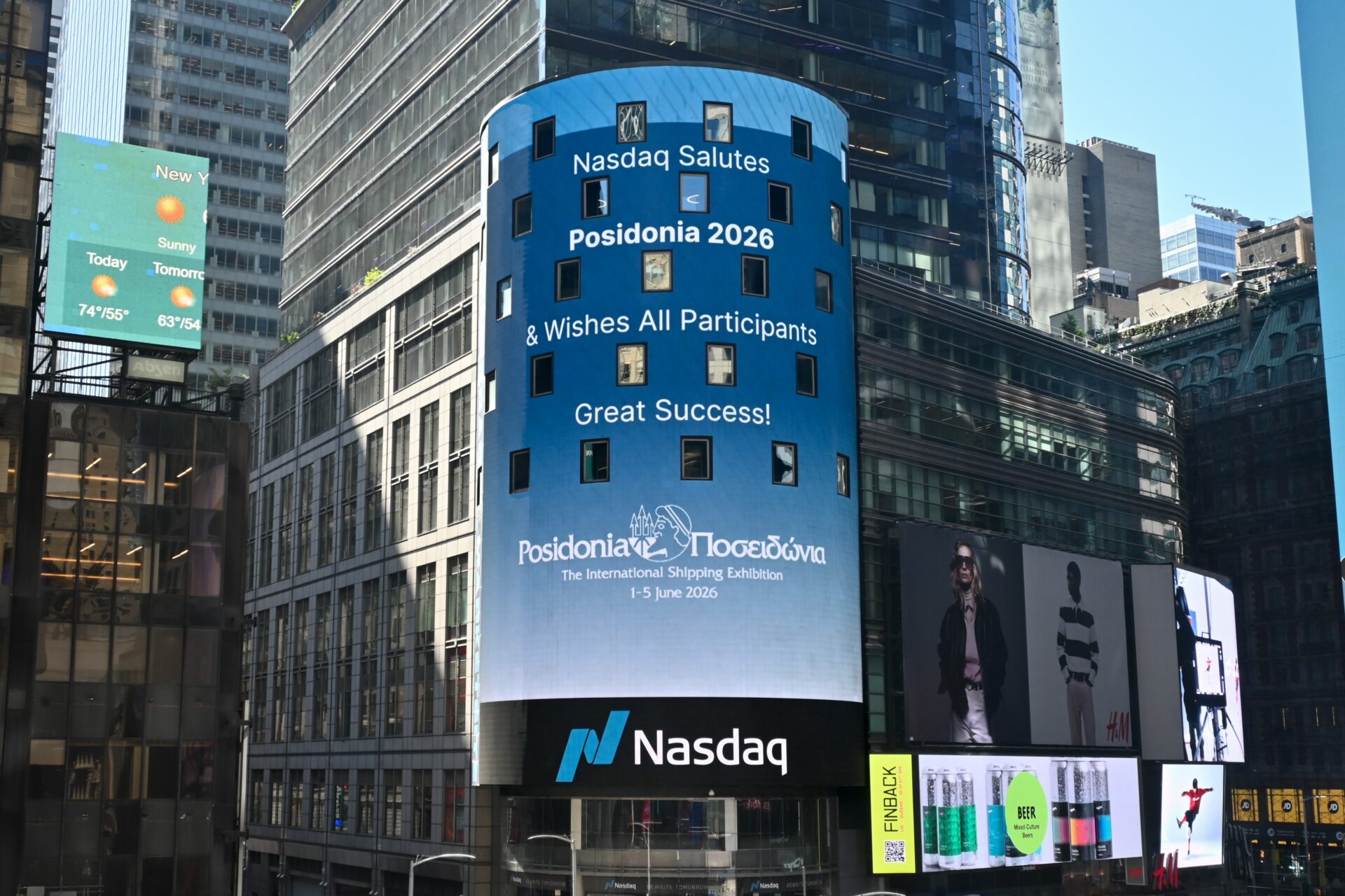 image Times Square message puts Greek shipping in global spotlight